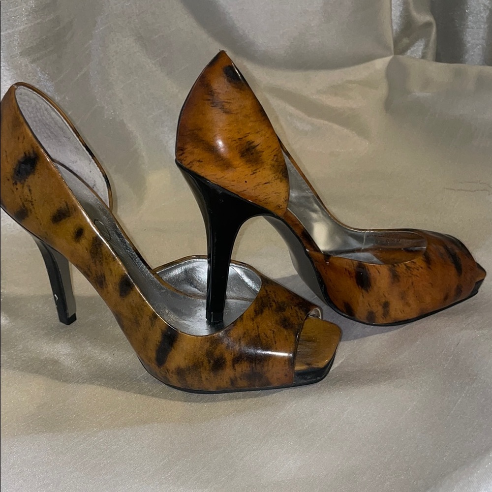Jessica Simpson Tortoiseshell Peep-Toe Heels